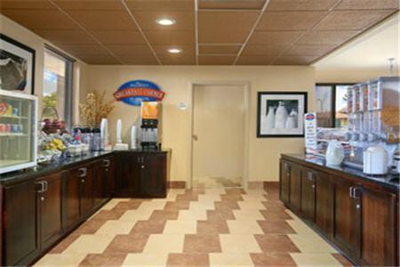 Baymont By Wyndham Greenville Restoran gambar